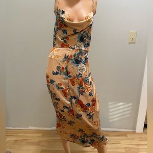 BOOHOO SATIN SLIP DRESS